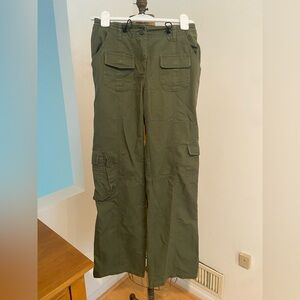 Brandy Melville Green Cargo Pants